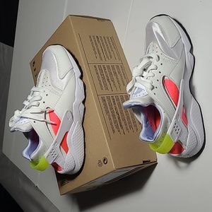 Nike air Huarache womens size 7.5 men size 6